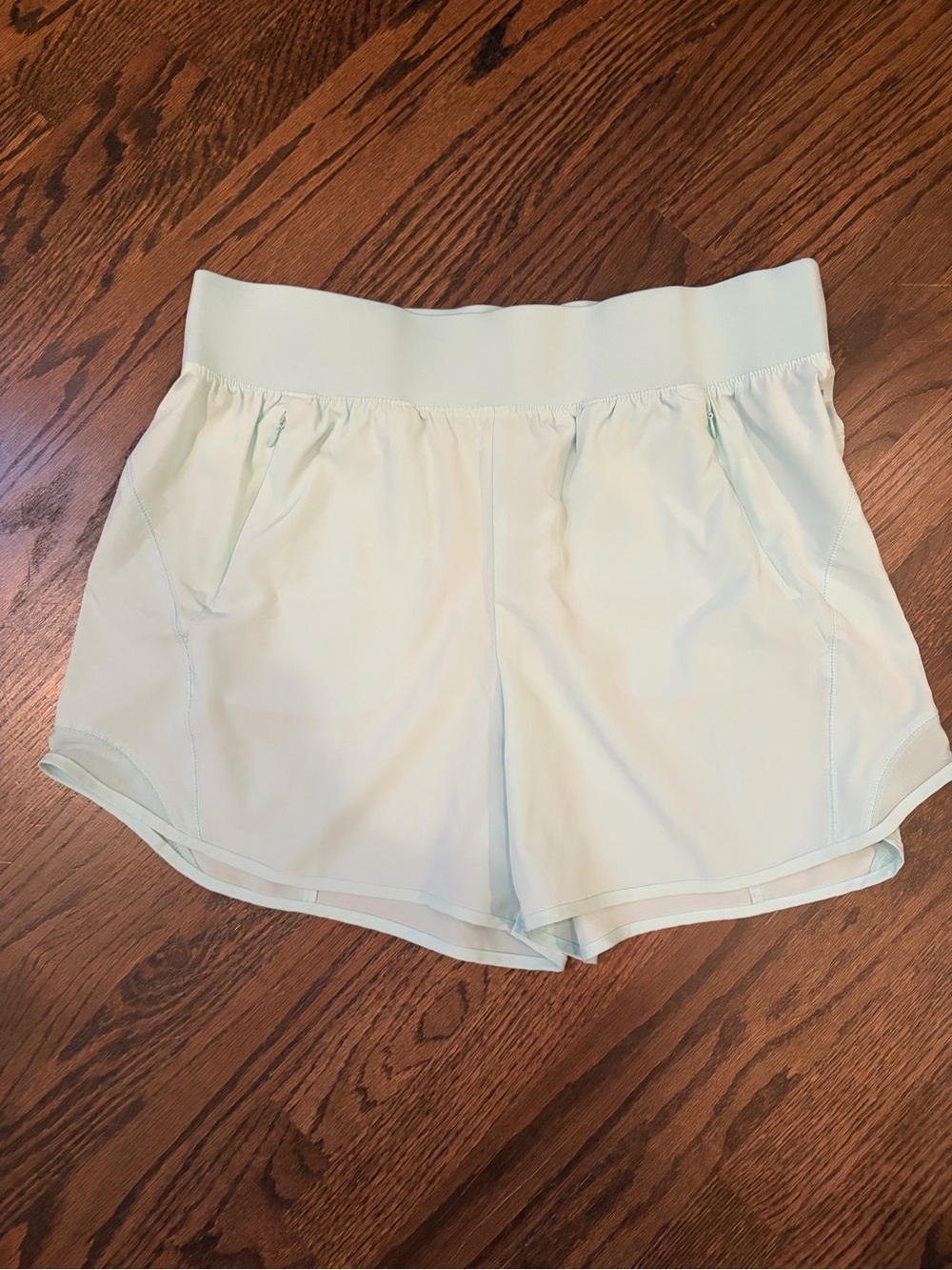 tek gear Women’s Athletic Shorts - Light lime & Ice Blue EUC XL zip pockets - Picture 2 of 10